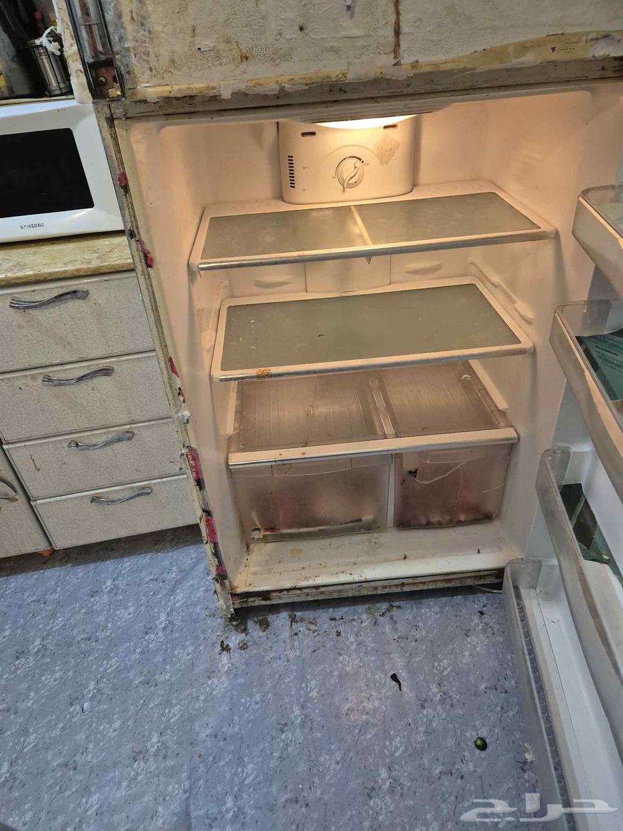 ثلاجه من شركه LG حجم كبير64373802534145110