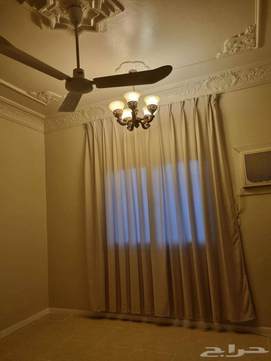 The chandelier is clean and not needed64365232402306110