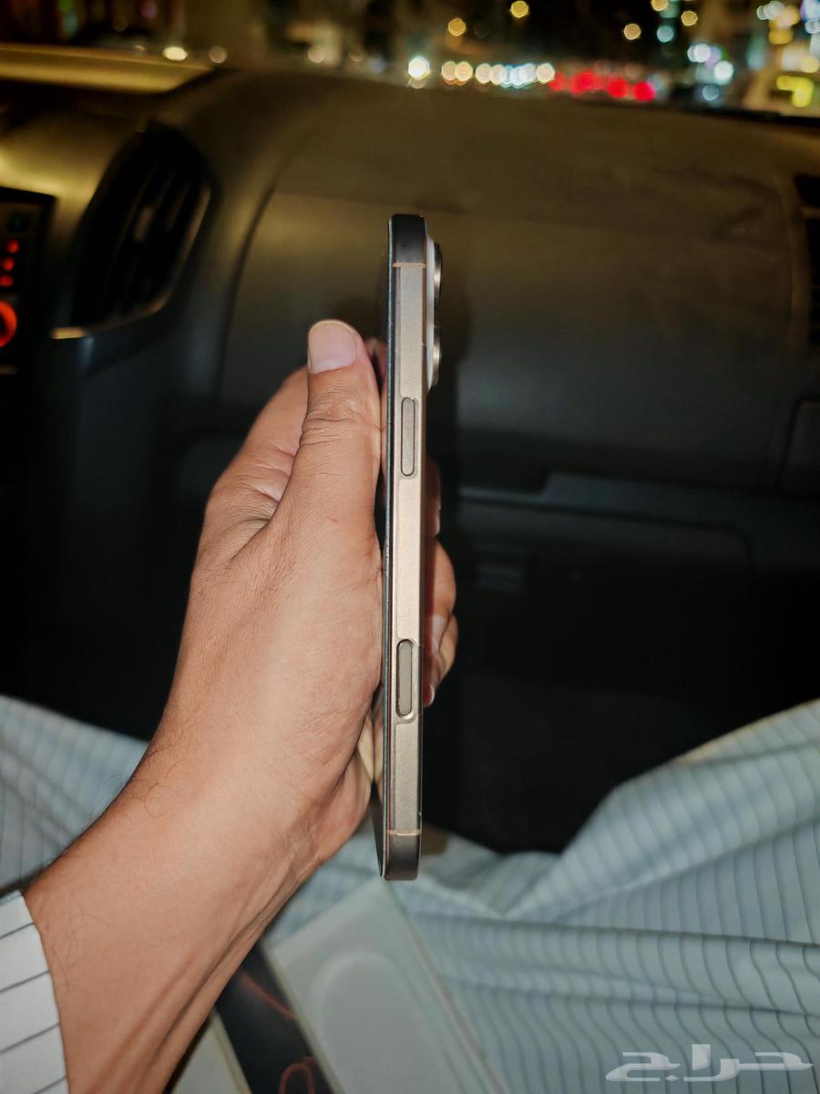 i phone 16 pro max 25664377093822593111