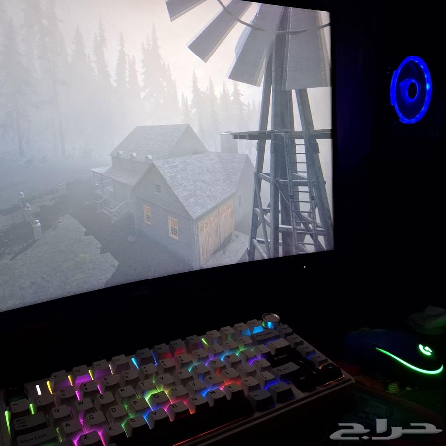 بي سي للبيع مع شاشة وملحقات كاملة64372726458371110