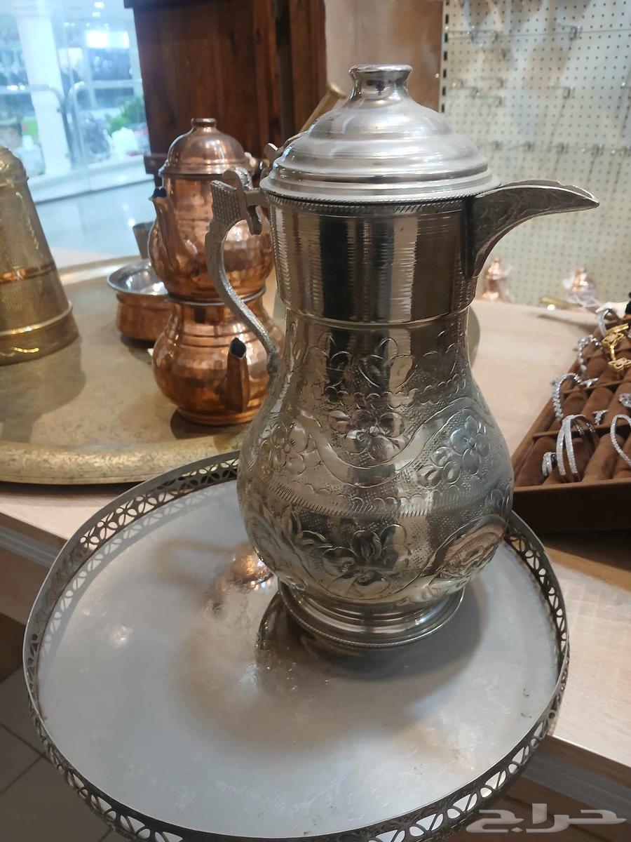 مصب نحاس مطلي وصحن منقوش نمط إسلامي64365454697601112