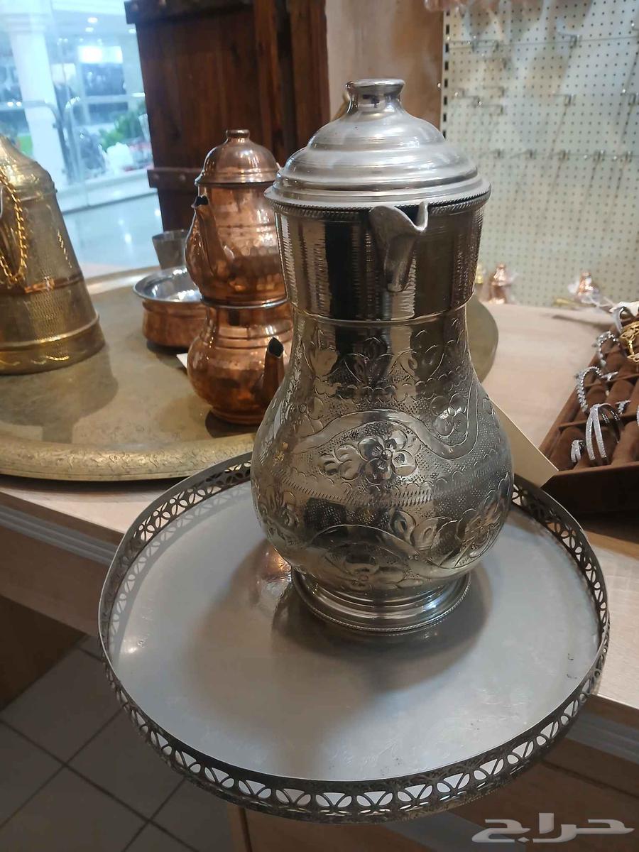 مصب نحاس مطلي وصحن منقوش نمط إسلامي64365454697601111