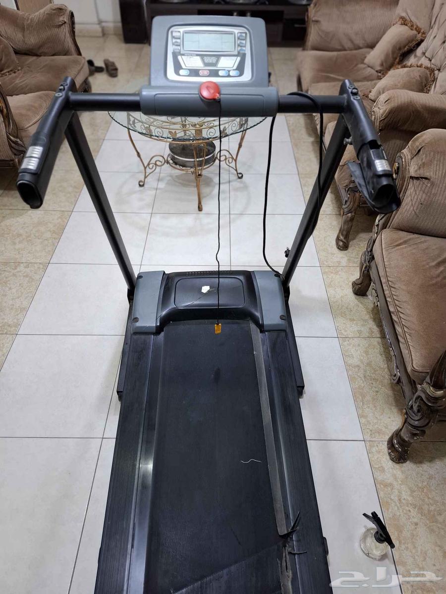 Treadmill in good condition64376392600321112