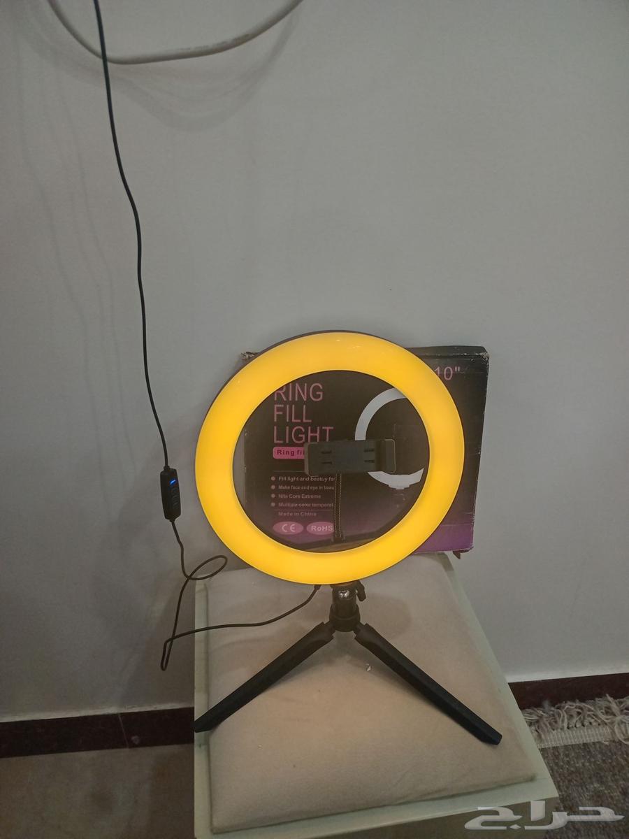 Multi-color lighting64376362661507111