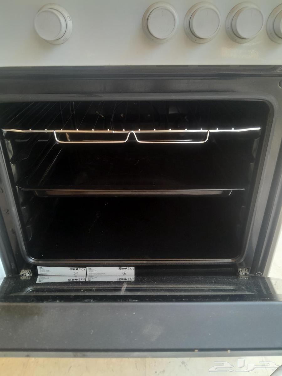 فرن كهربائي 60 60بيكو اربعه عيون حجر اللون ابيض شبه جديد64367187543426112