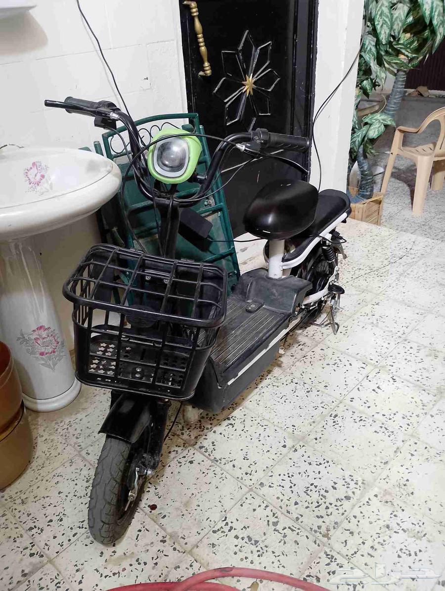 Electric scooter, new scooter, only the dynamo is broken64362773273731110