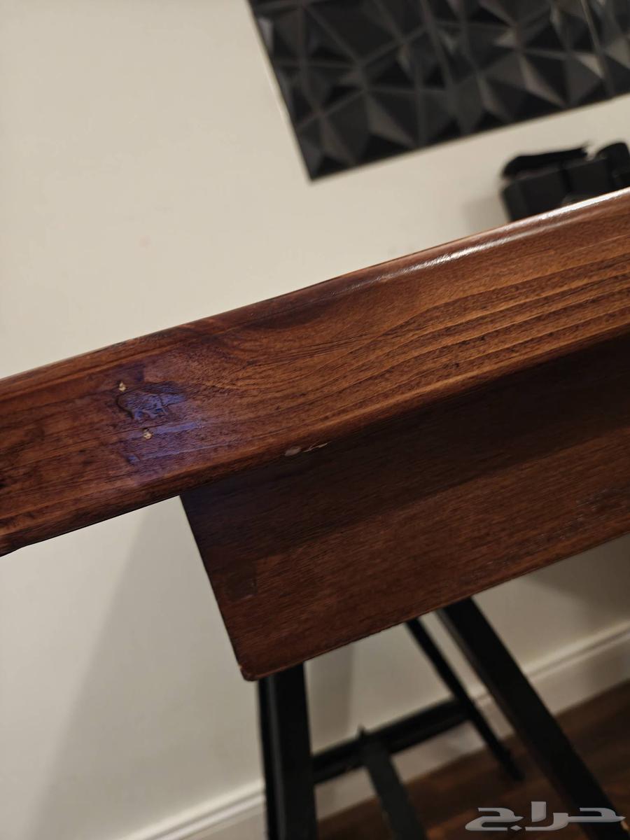 طاوله بي سي وكرسي قيمنق64373092816898112