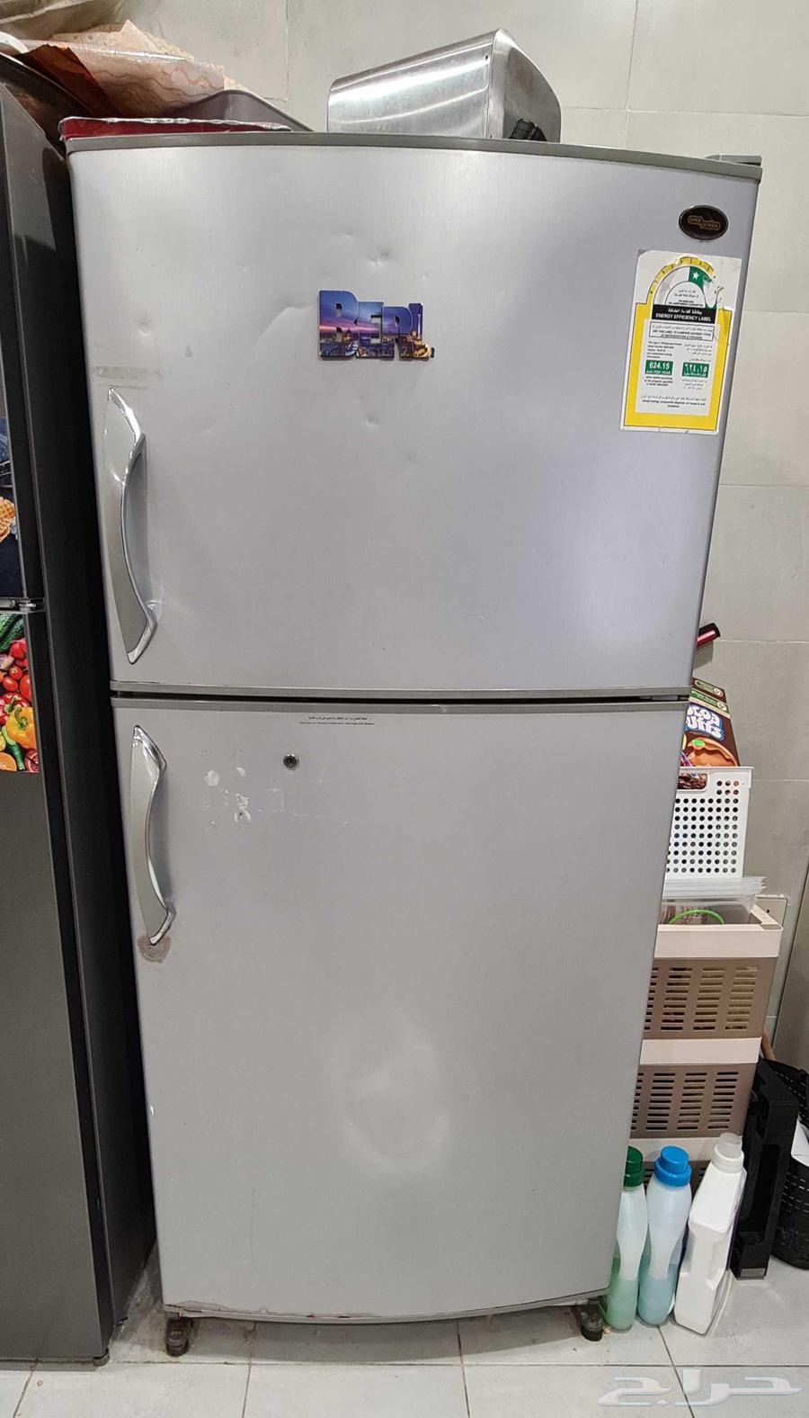 للبيع ثلاجة و نشافة ملابس في حالة جيدة64370511386627110