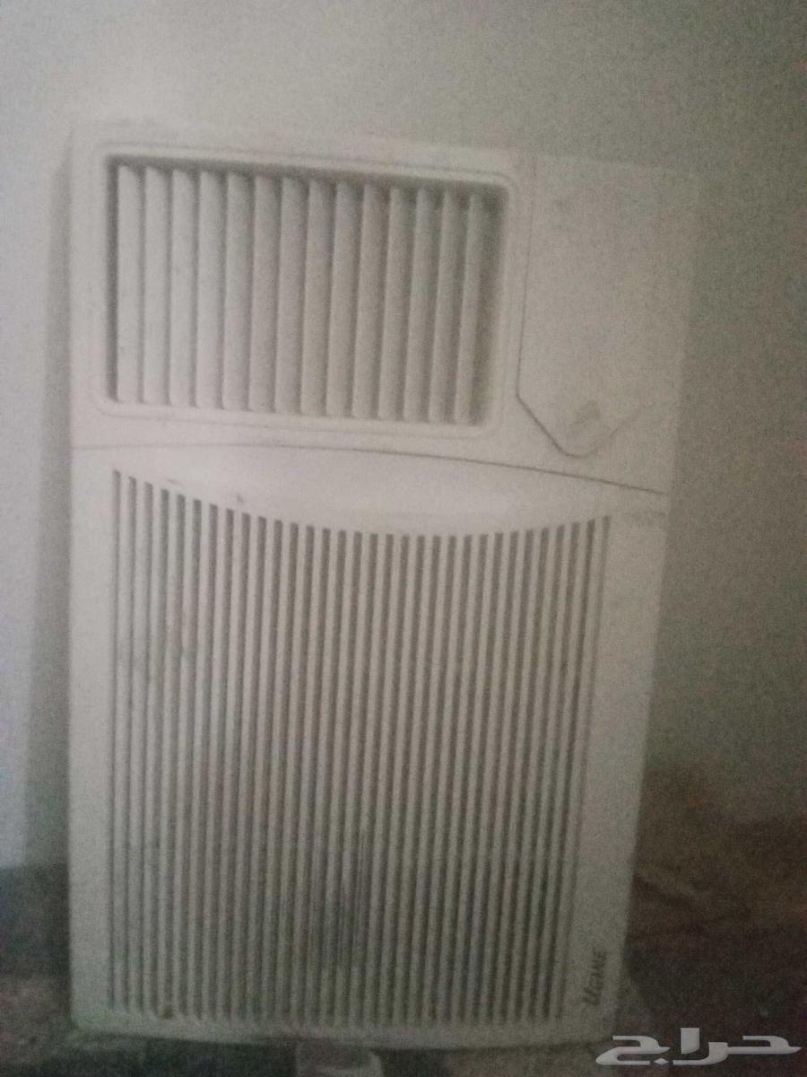 مكيف للبيع 700 ريال64369645321473113
