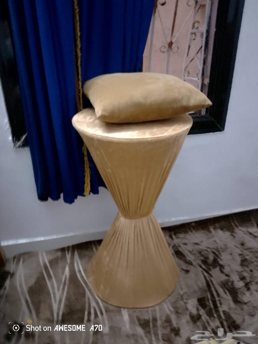 Golden 4-piece small sofa set with one smaller piece as shown in the picture 3 large64372214834049113