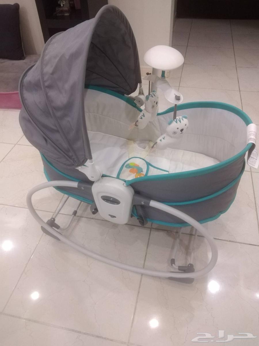 سرير اطفال هزاز جديد استخدم فتره بسيطه64370323366403110