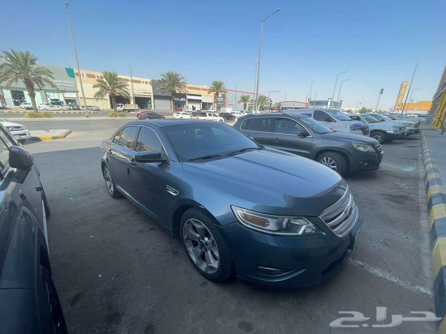 Ford Taurus 2010 model64514044772611110