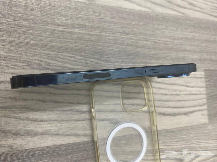 iPhone 1264376644940034112