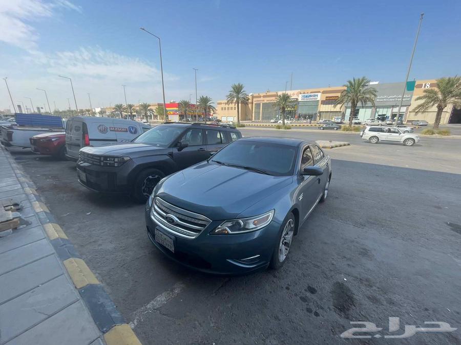 Ford Taurus 2010 model64514044772611111