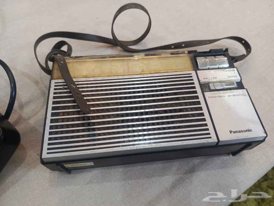 A new oxygen device that has not been used, a ground line voice recorder, and a radio for sale64368441157121114