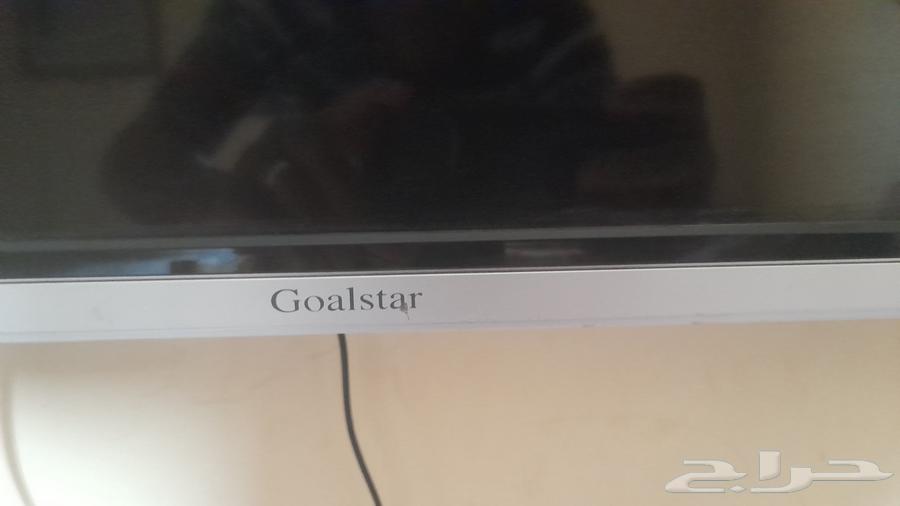 شاشه عاديه 42 بوصه بحاله ممتازه64370727261825111