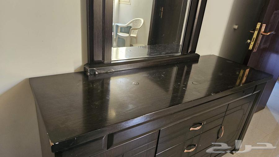 تسريحة كبيرة ودولاب64368441147905111