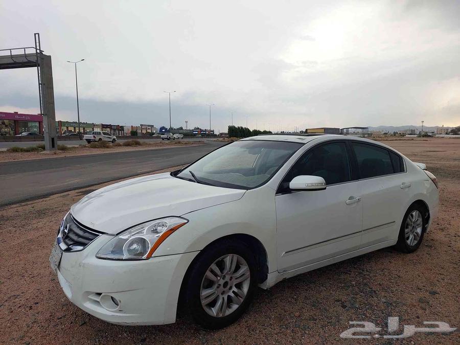 For sale: Fully loaded Nissan 2010, model year 2010, category64519342205954112