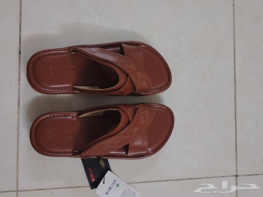 Sandals for the thobe size forty, very comfortable, bought for 45 and I want 3064374627096195110