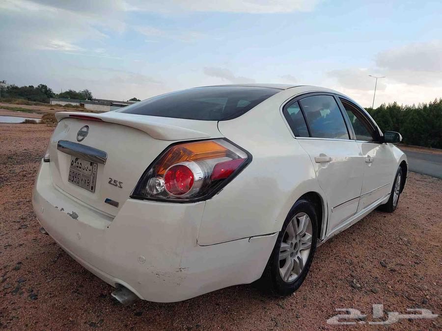 For sale: Fully loaded Nissan 2010, model year 2010, category64519342205954114