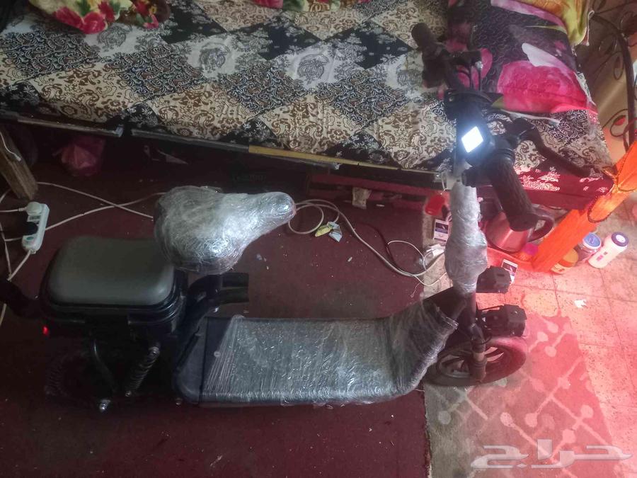 Lightly used scooter64376989486211110