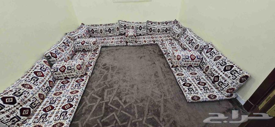 Approximately 4 by 4 floor seating sets, separated about a year ago64367741167491113