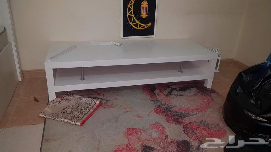 طاولة تلفزيون من ايكيا64371759437570110