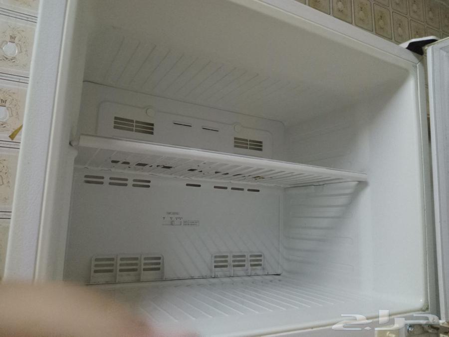 للبيع فريزر وثلاجه بحاله ممتازه جدا64375528022274112