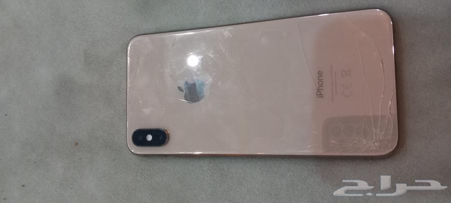 جوال ايفون اكس ماكس نظيففف بس الشاشه مكسوره من ورا ب 120064365070509570110