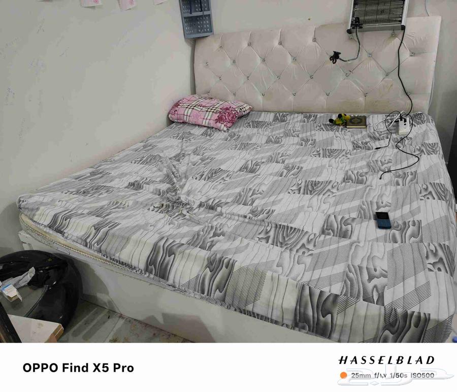 دولاب ثلاثة درفة وسط و سرير كبير 2 متر صناعة وطنية ب500 ريال64371350186882111