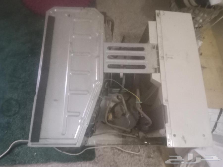 مكيف للبيع 700 ريال64369645321473111