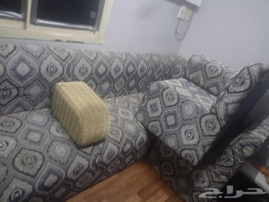 A set consisting of 5 chairs and a table for sale64375200721409110