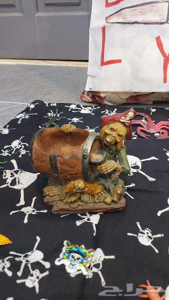 تحف على شكل جماجم للبيع64372097478659113