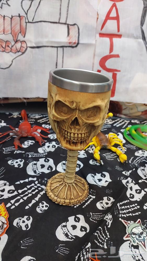 تحف على شكل جماجم للبيع64372097478659111