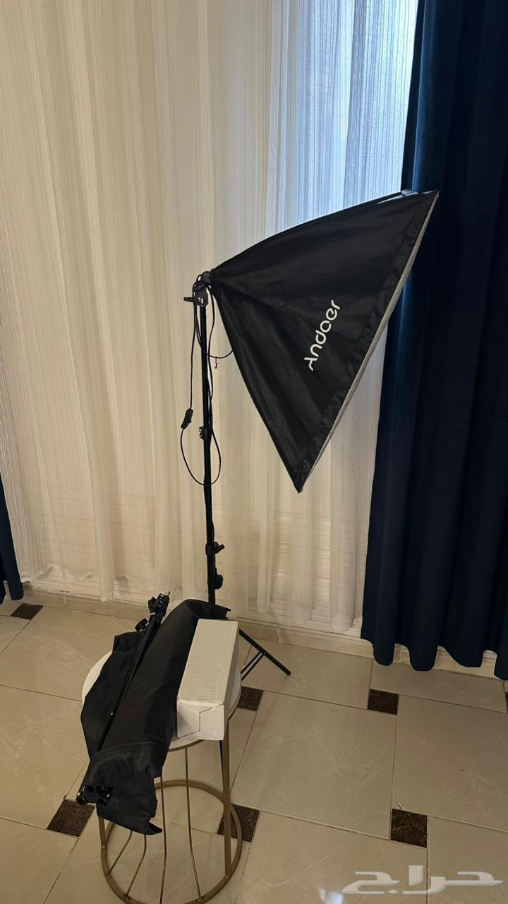 Studio Lost64374185886209113