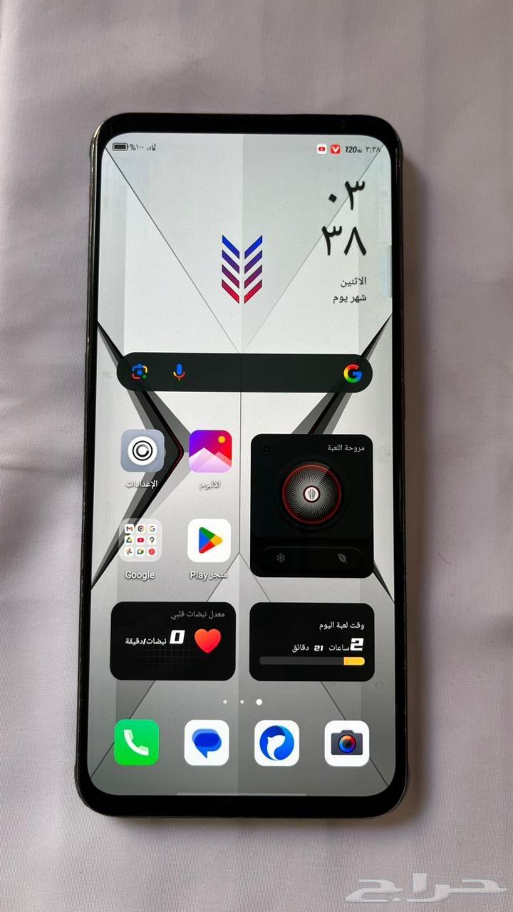 Red Magic 6s Pro 16GB RAM base 256GB with slight scratch on the back64371861886978110