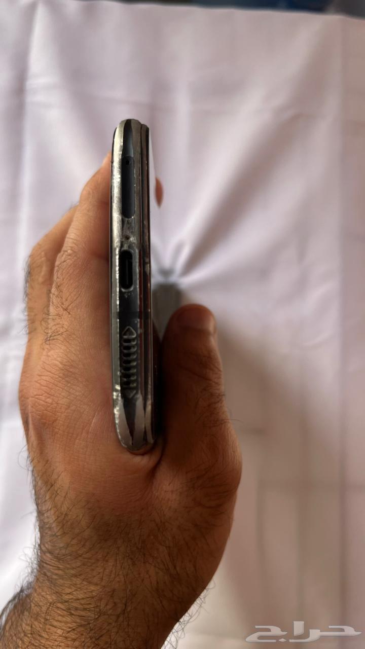 Red Magic 6s Pro 16GB RAM base 256GB with slight scratch on the back64371861886978112