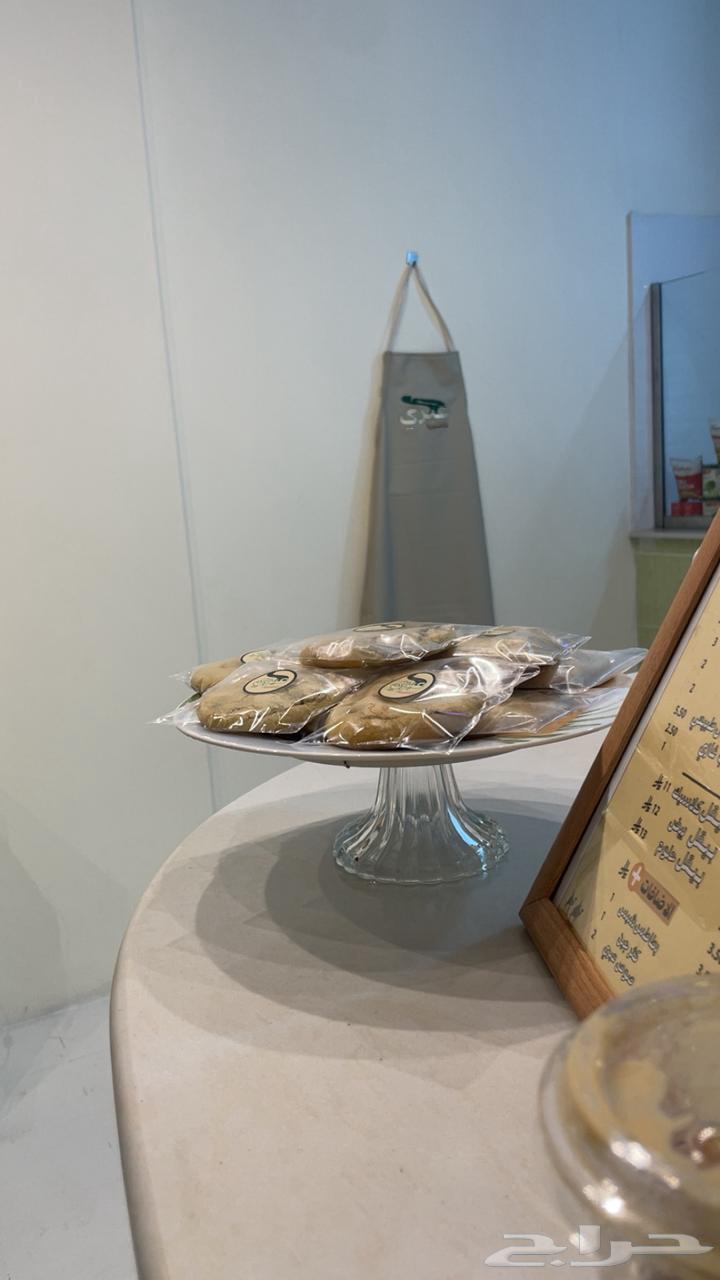 Buffet for sale due to lack of time, prime location64376421674242114