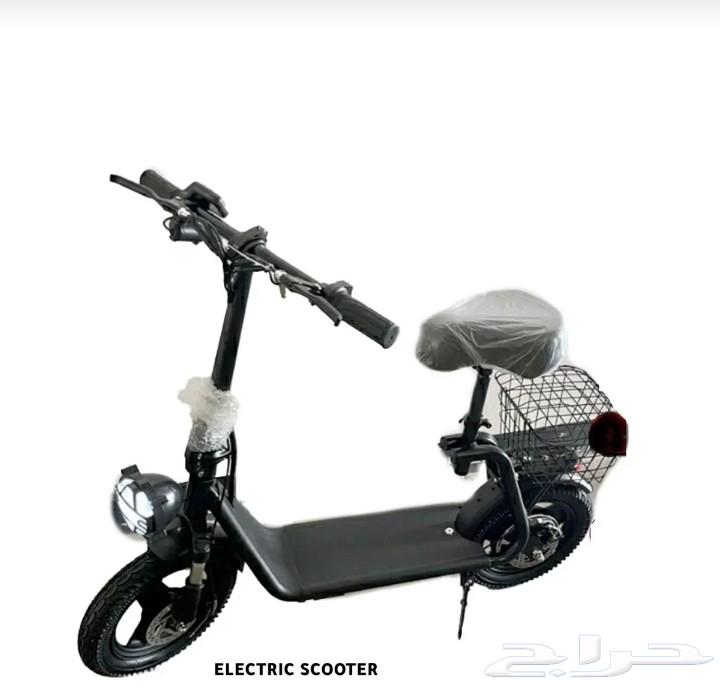 New scooter used for only two days with basket64368149241986110