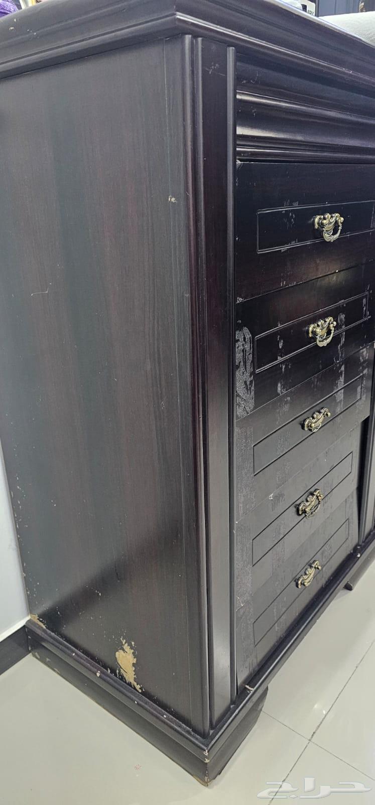 غرفة نوم بحالة جيدة للبيع64375798349827110