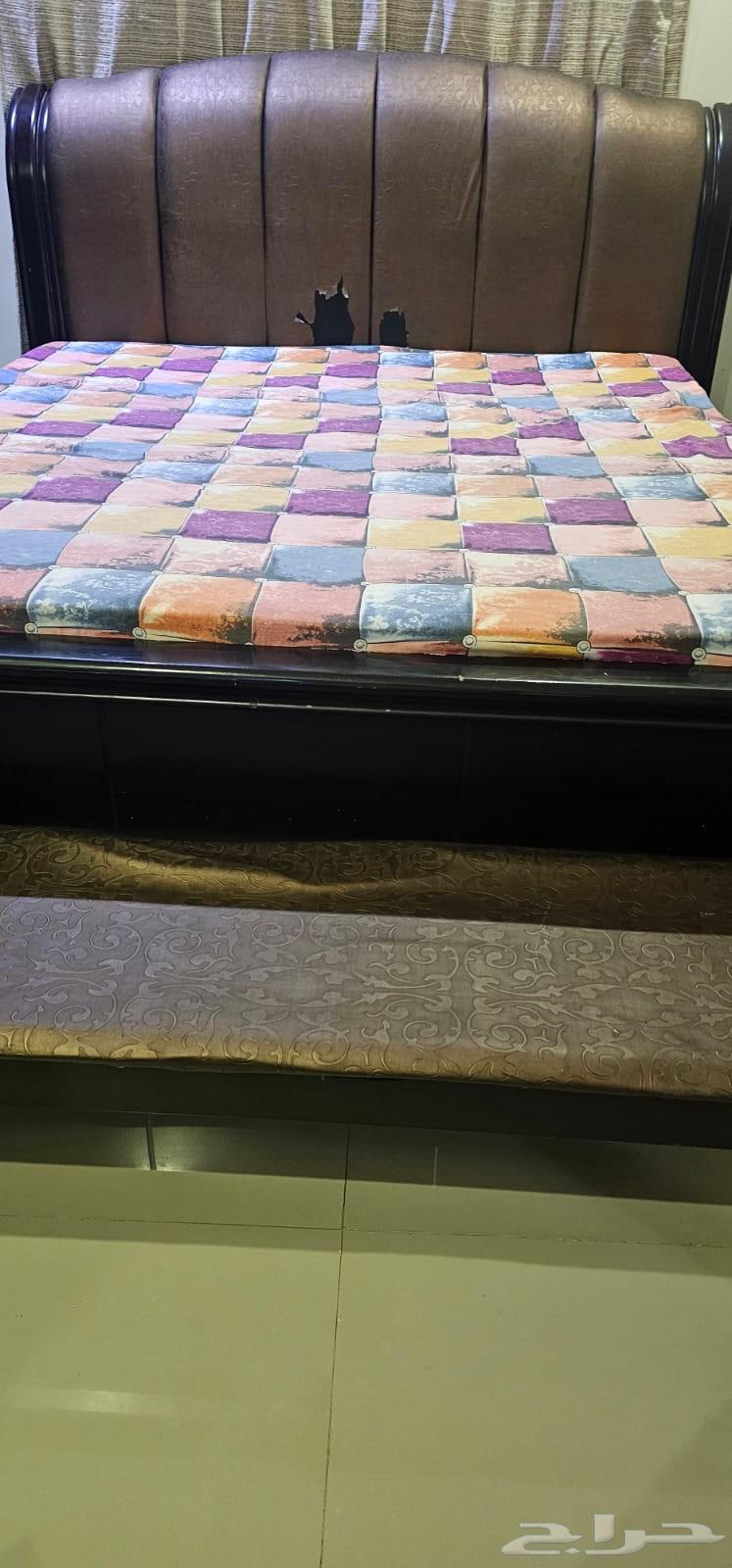 غرفة نوم بحالة جيدة للبيع64375798349827113