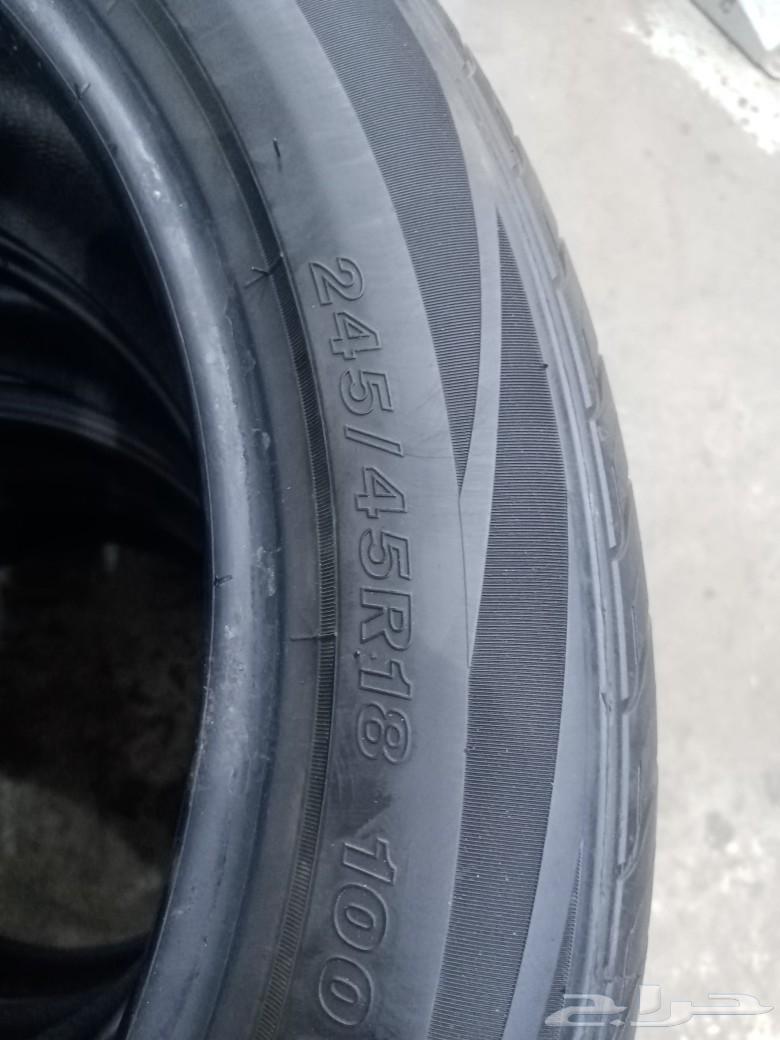 Set of tires, semi-new Thai size 245 45 18 year 202464515681713923112