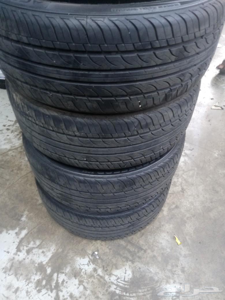 Set of tires, semi-new Thai size 245 45 18 year 202464515681713923110