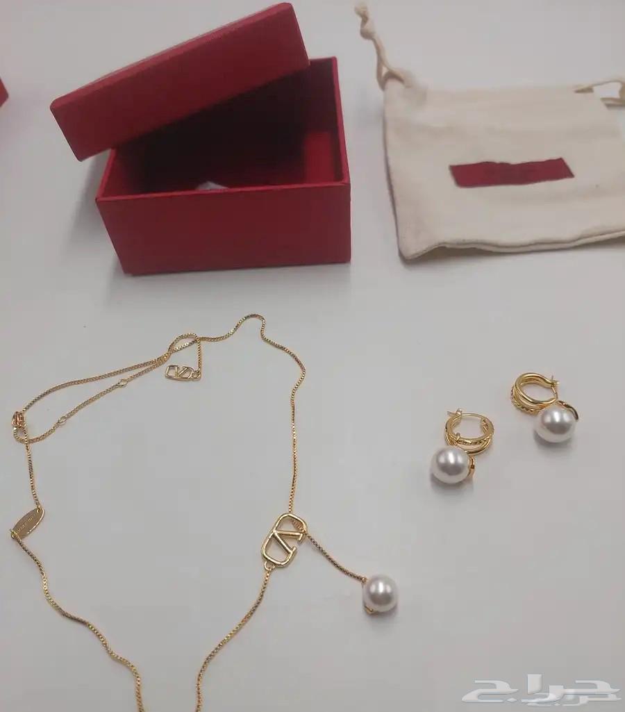 Valentino Sets ... VALENTINO64375111884289111