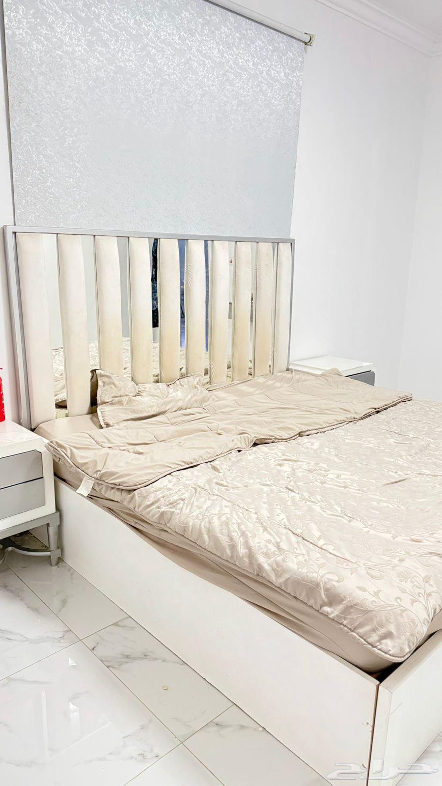 أثاث للبيع كله بحالة ممتازة64372726428547110