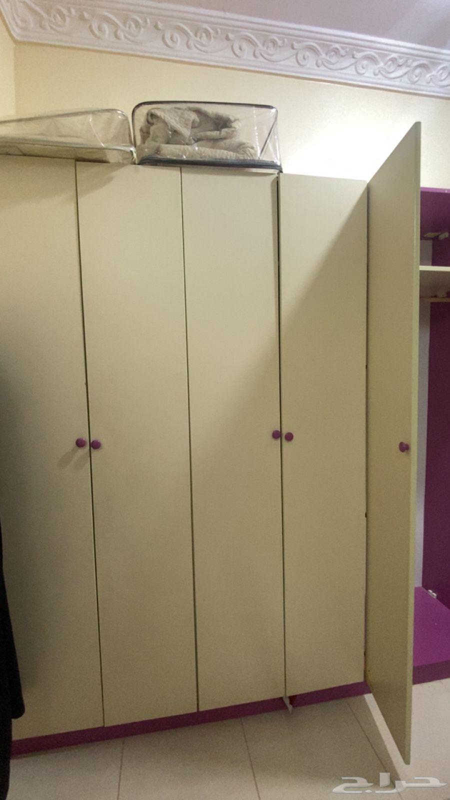 دولاب ملابس وتعليق64373311990145110