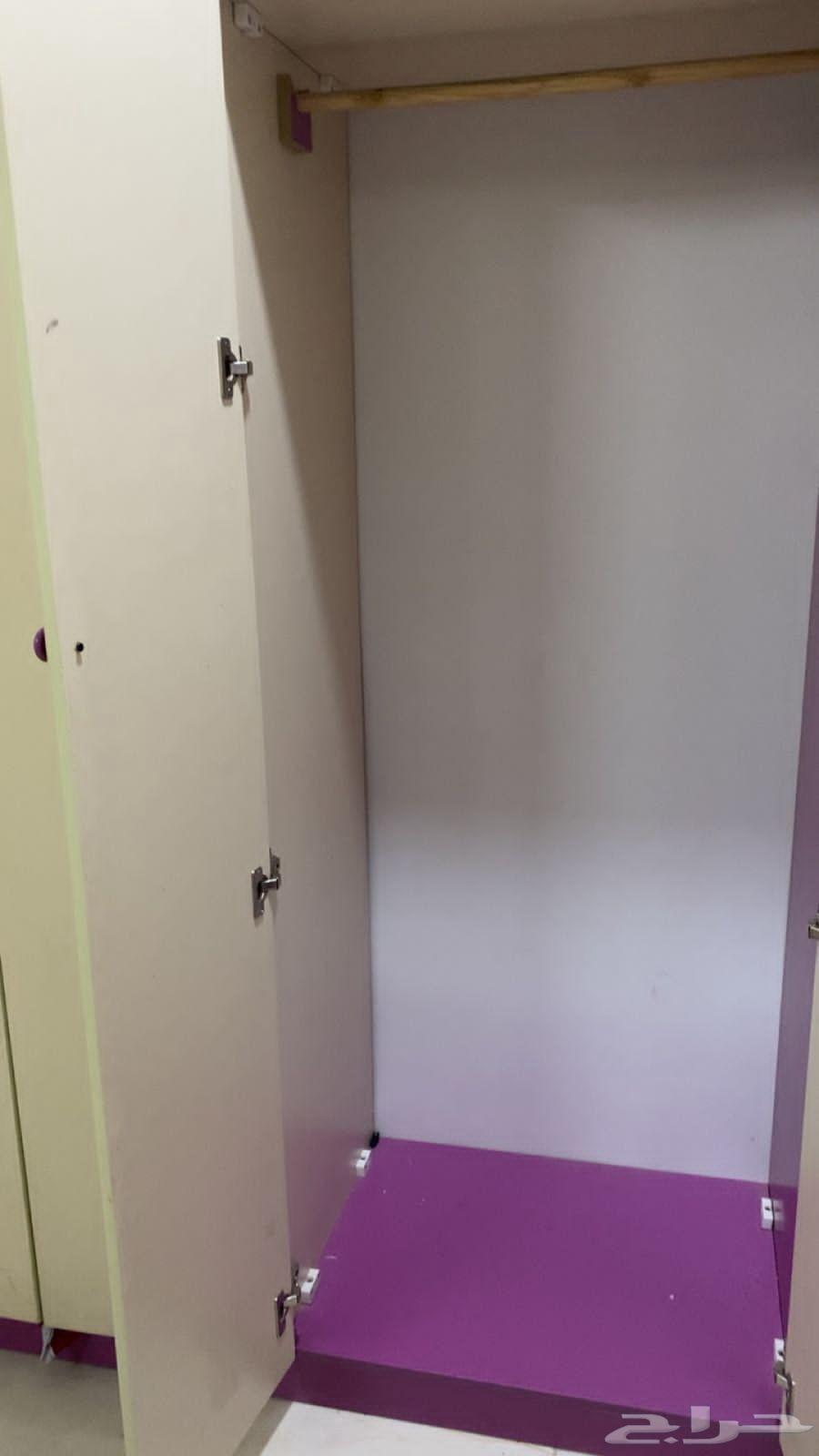 دولاب ملابس وتعليق64373311990145111