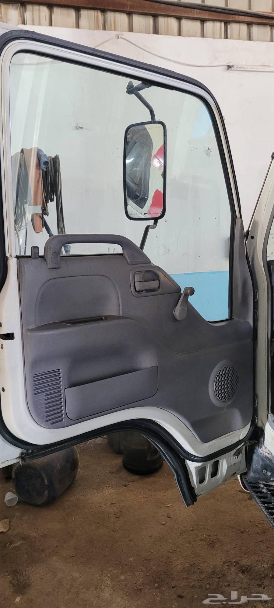 Dina Isuzu with 156K only64509898863235112