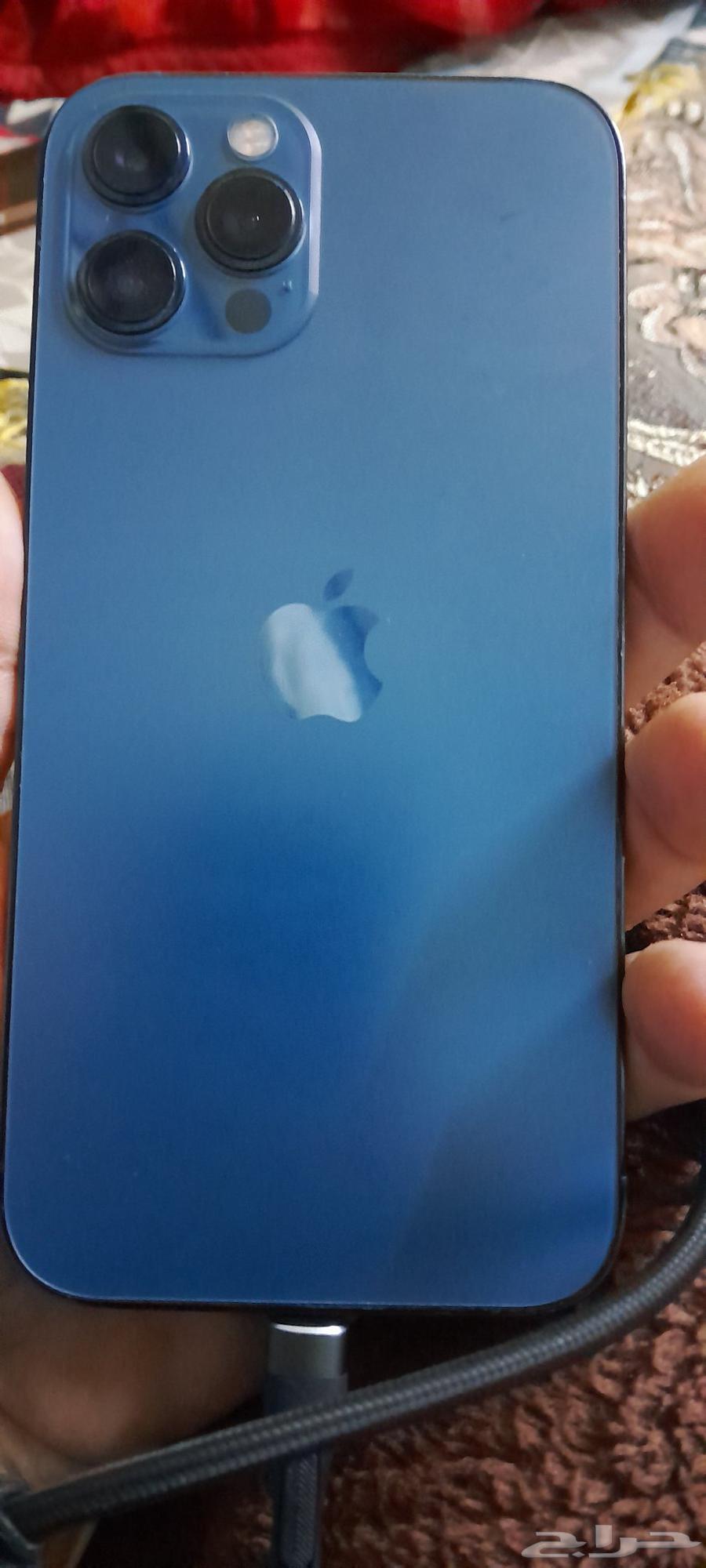 ايفون 12 بروماكس64373683761154110