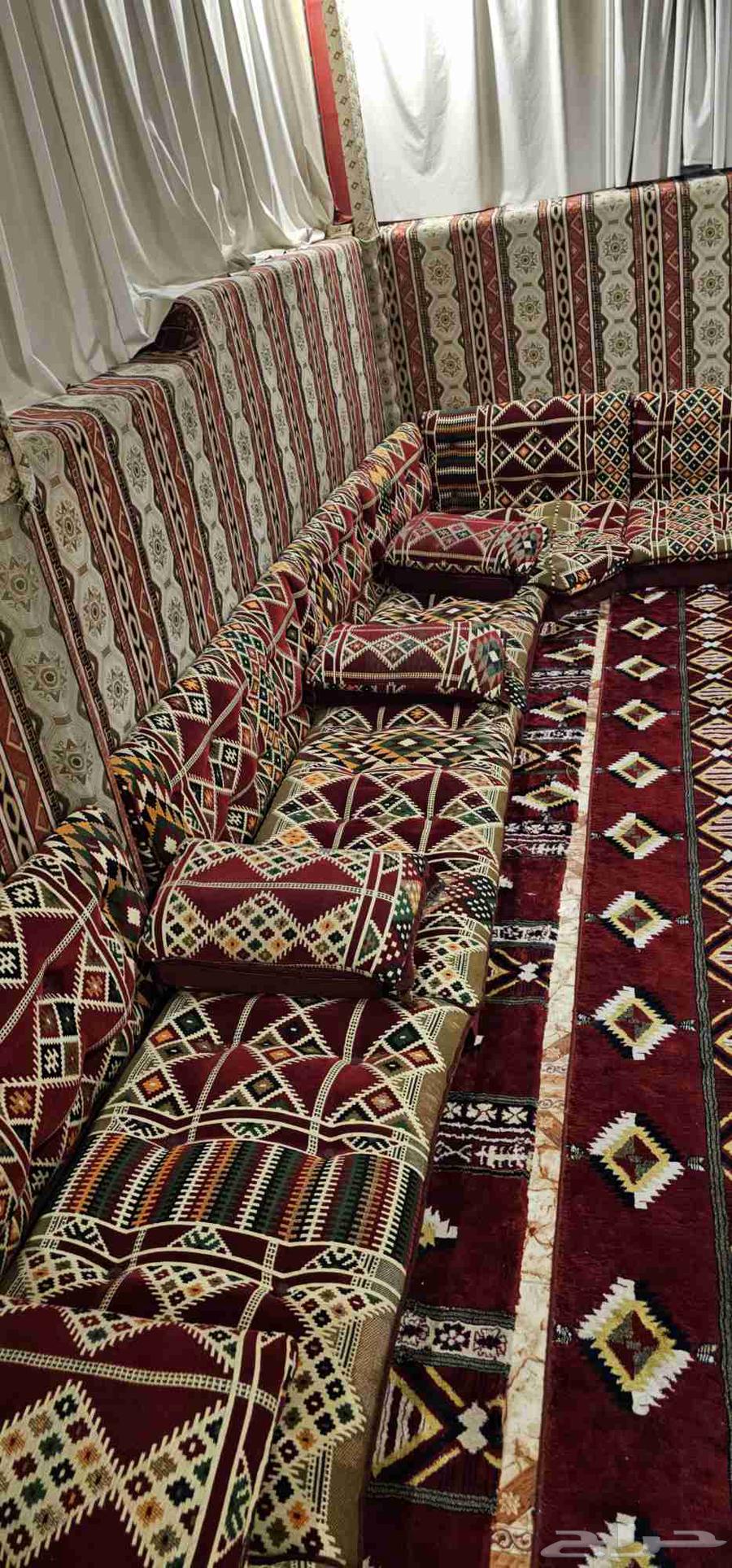 جلسات ارضيه بحاله ممتازه للبيع64369908304387111